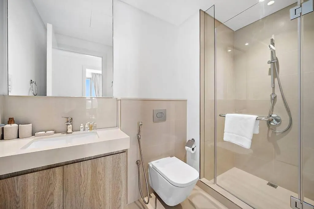 2Br Apt With Gym, Yoga Studio And Tennis Court Dubai